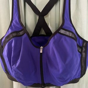 Victoria Secret Sports bra size 38 DD